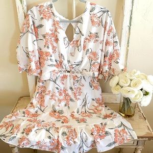 Beautiful Floral dress. Sundress.